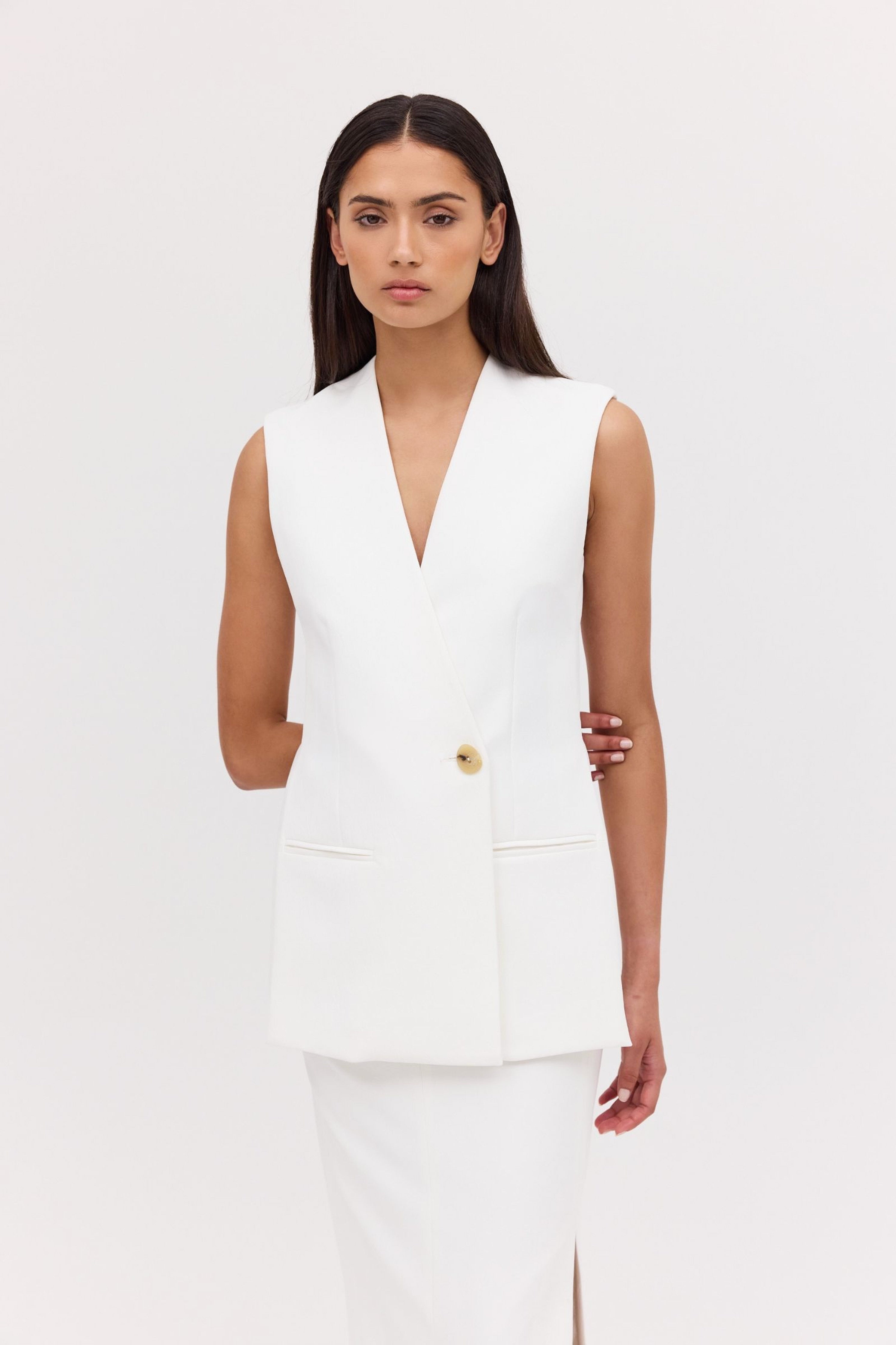 WHITE TEXTURED SUITING ELLIPSIS VEST – Bianca Spender