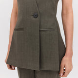 LIQUORICE WOOL ELLIPSIS VEST