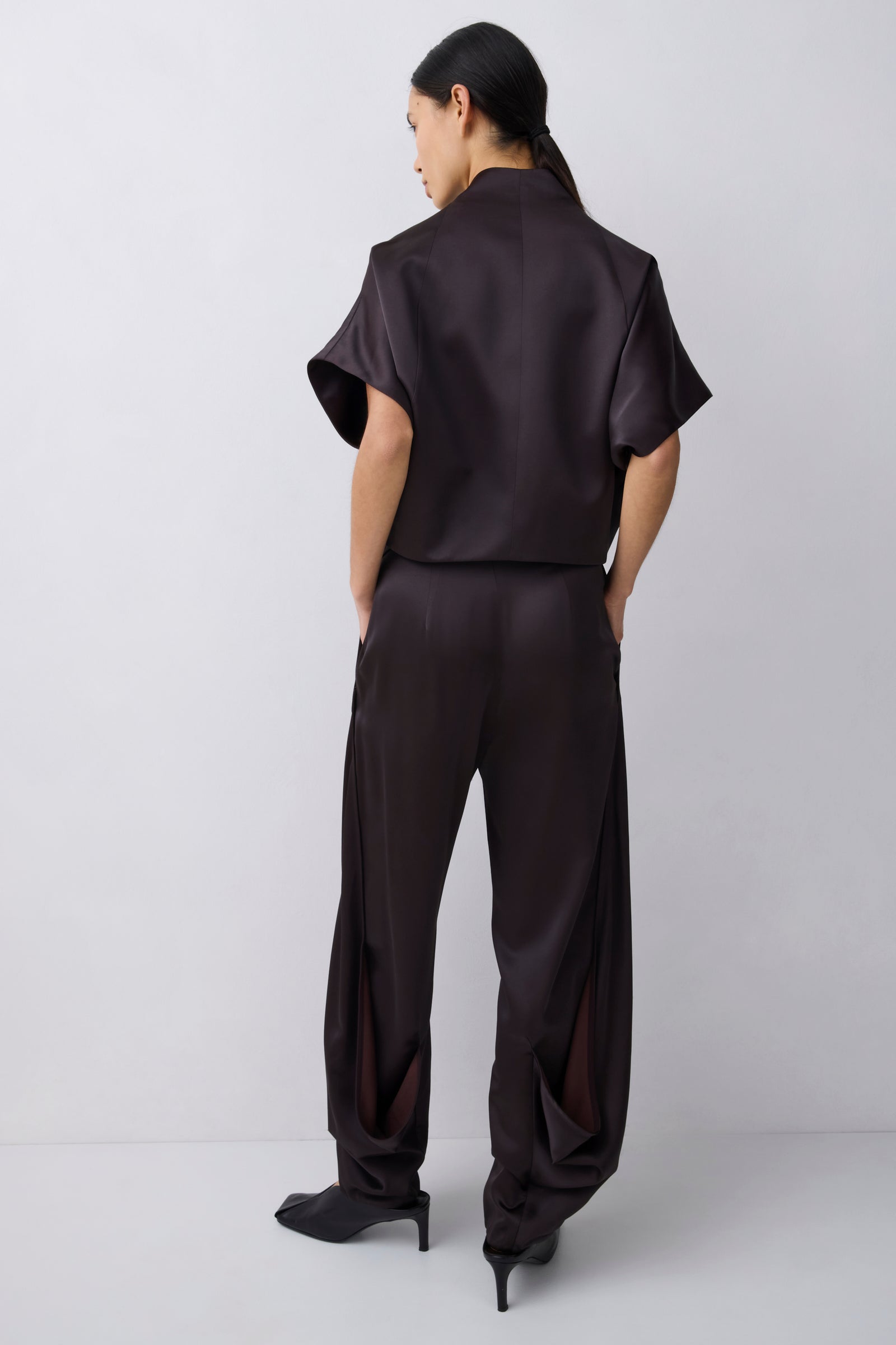 CHOCOLATE SATIN SUITING MUTUAL JACKET