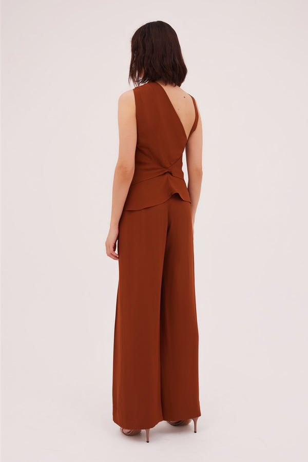 CINNAMON CREPE CONVERGING TOP