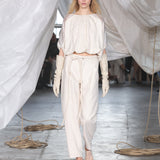 LOOK 19
