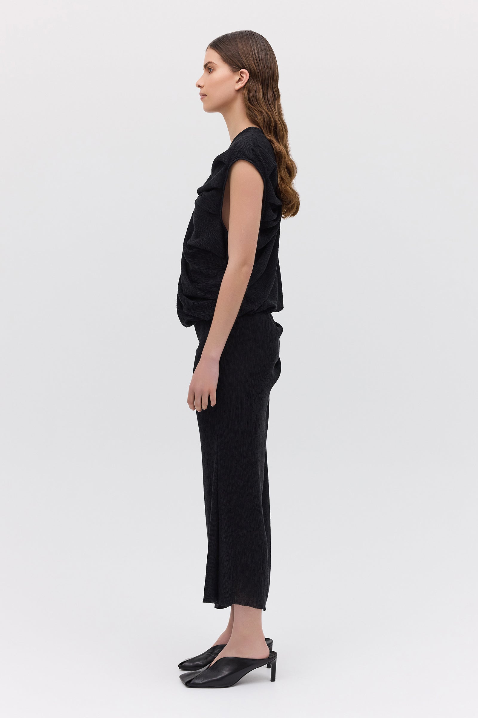 BLACK CRINKLE TUMBLE DRESS