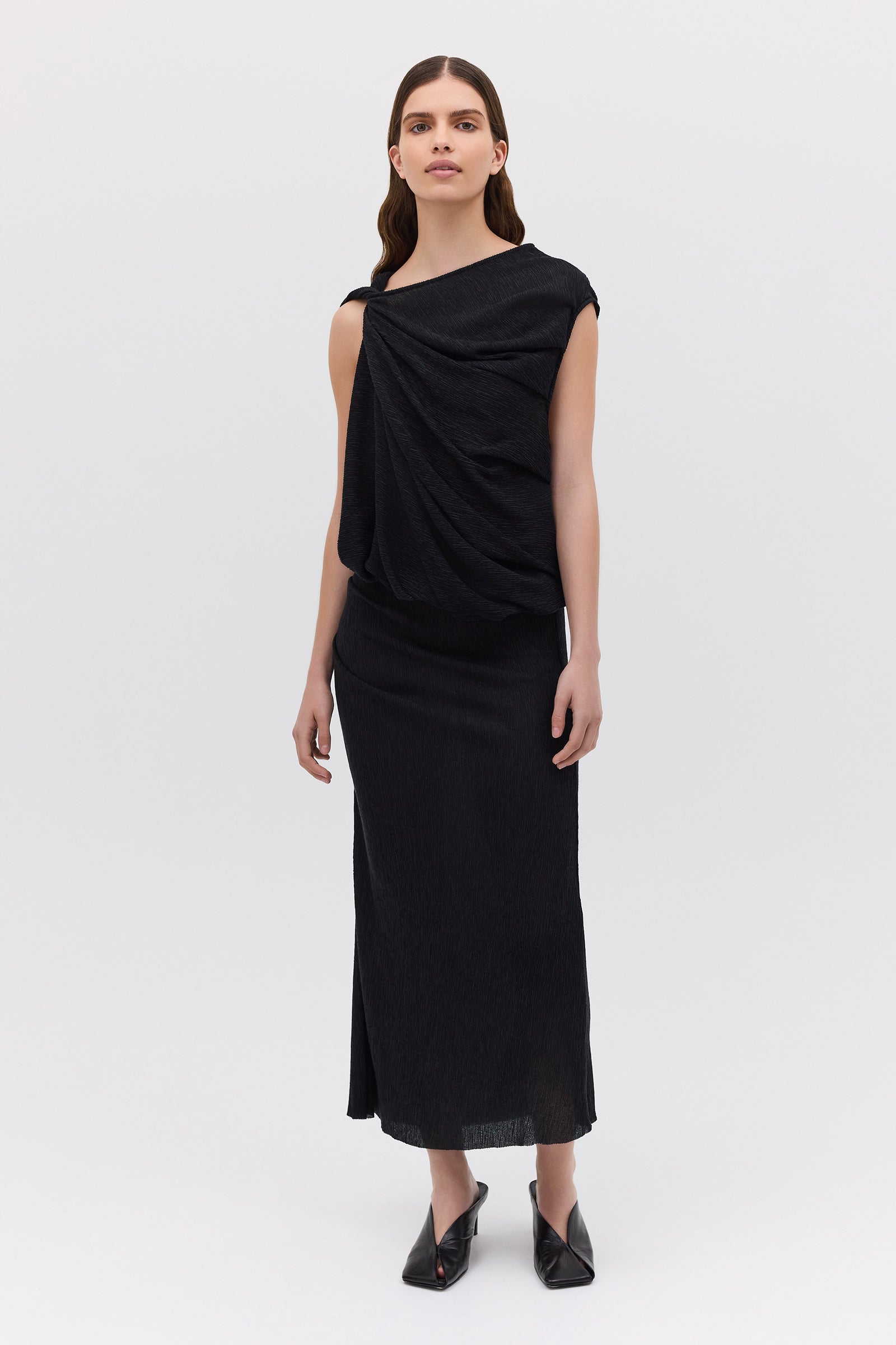 BLACK CRINKLE TUMBLE DRESS