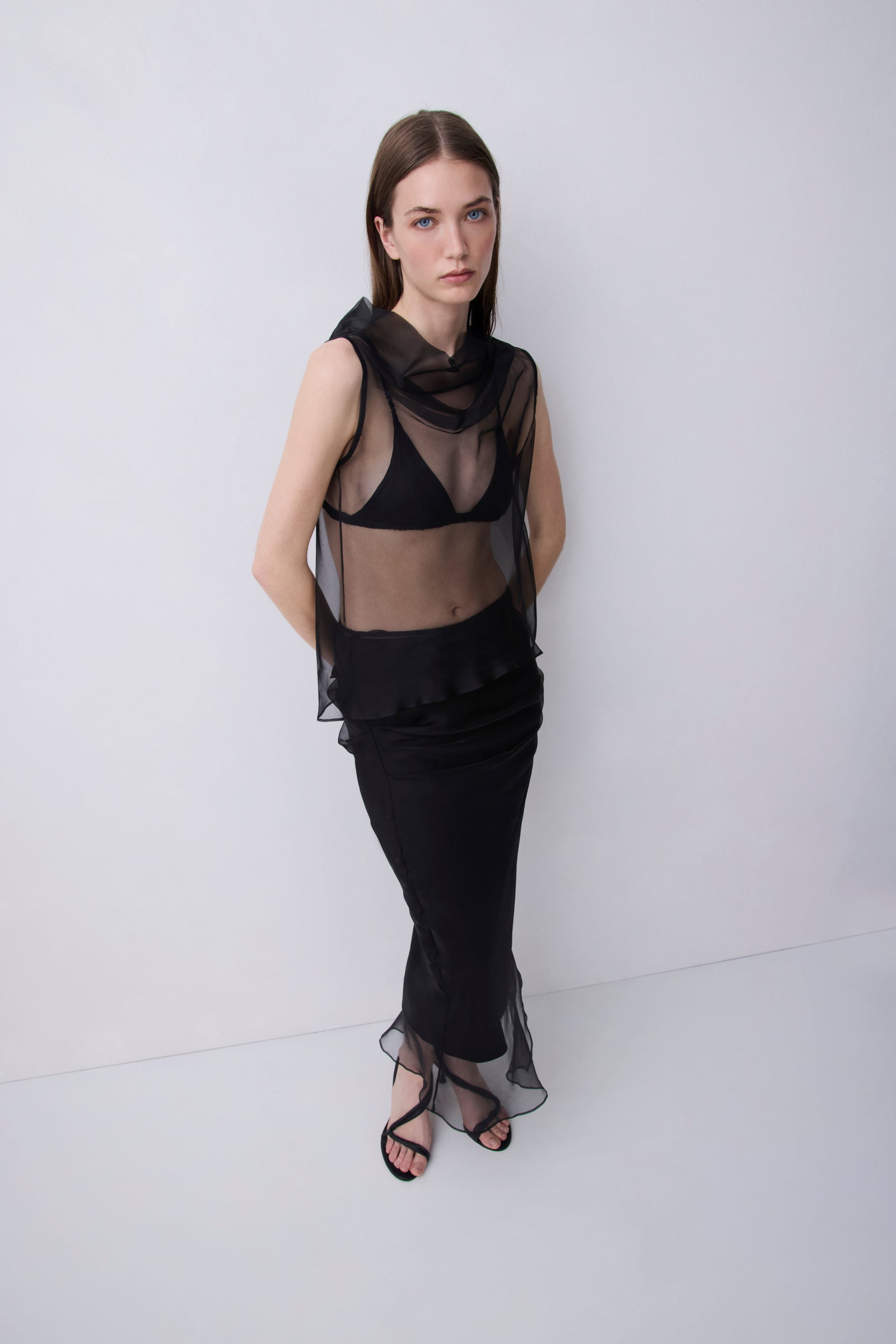 BLACK ORGANZA EMULATE SKIRT