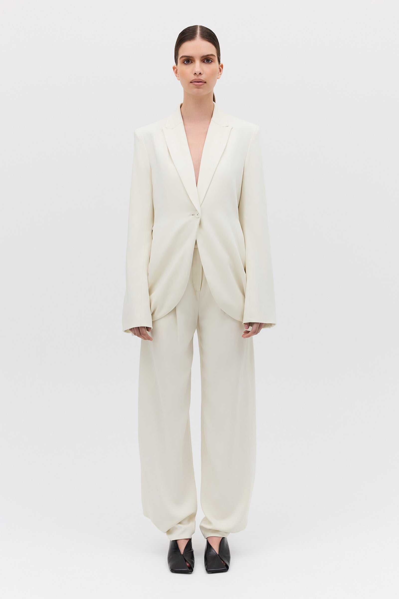 CREAM CREPE SUITING SURRENDER PANT