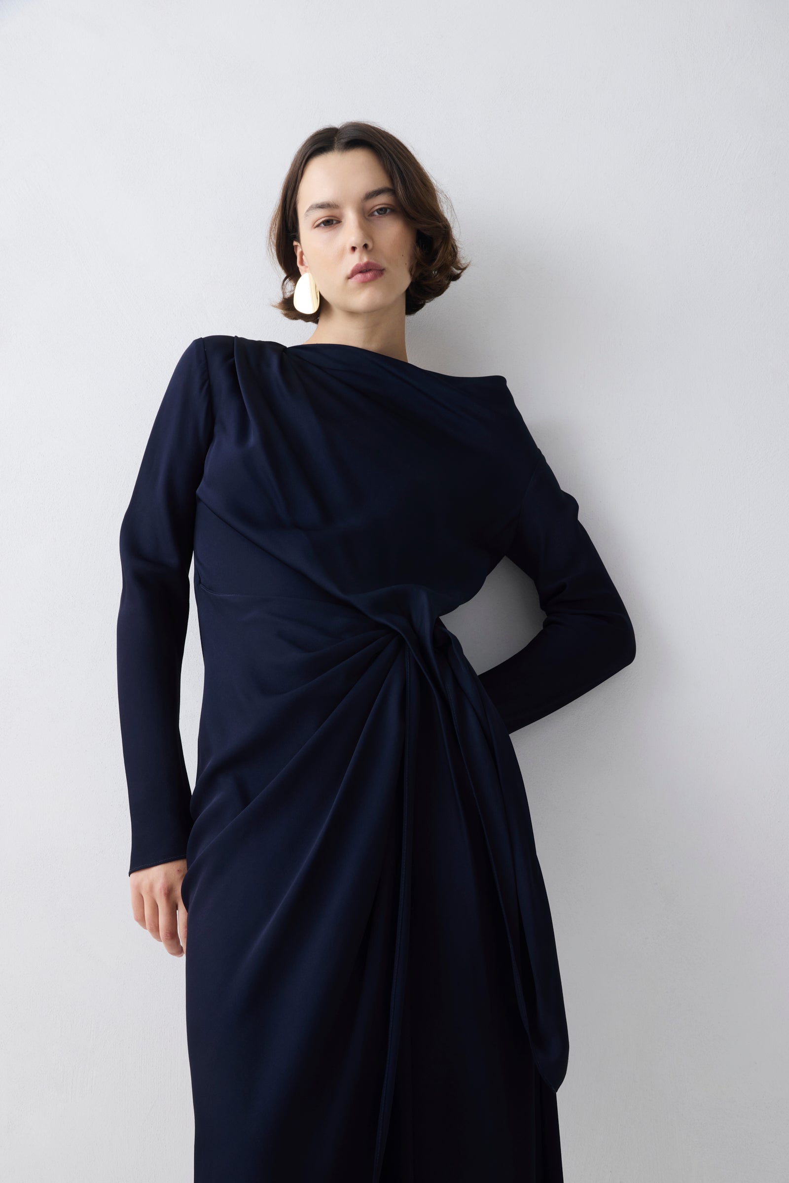 NAVY SATIN CREPE MORI MIDI DRESS Bianca Spender NAVY SATIN CREPE MORI MIDI DRESS Bianca Spender