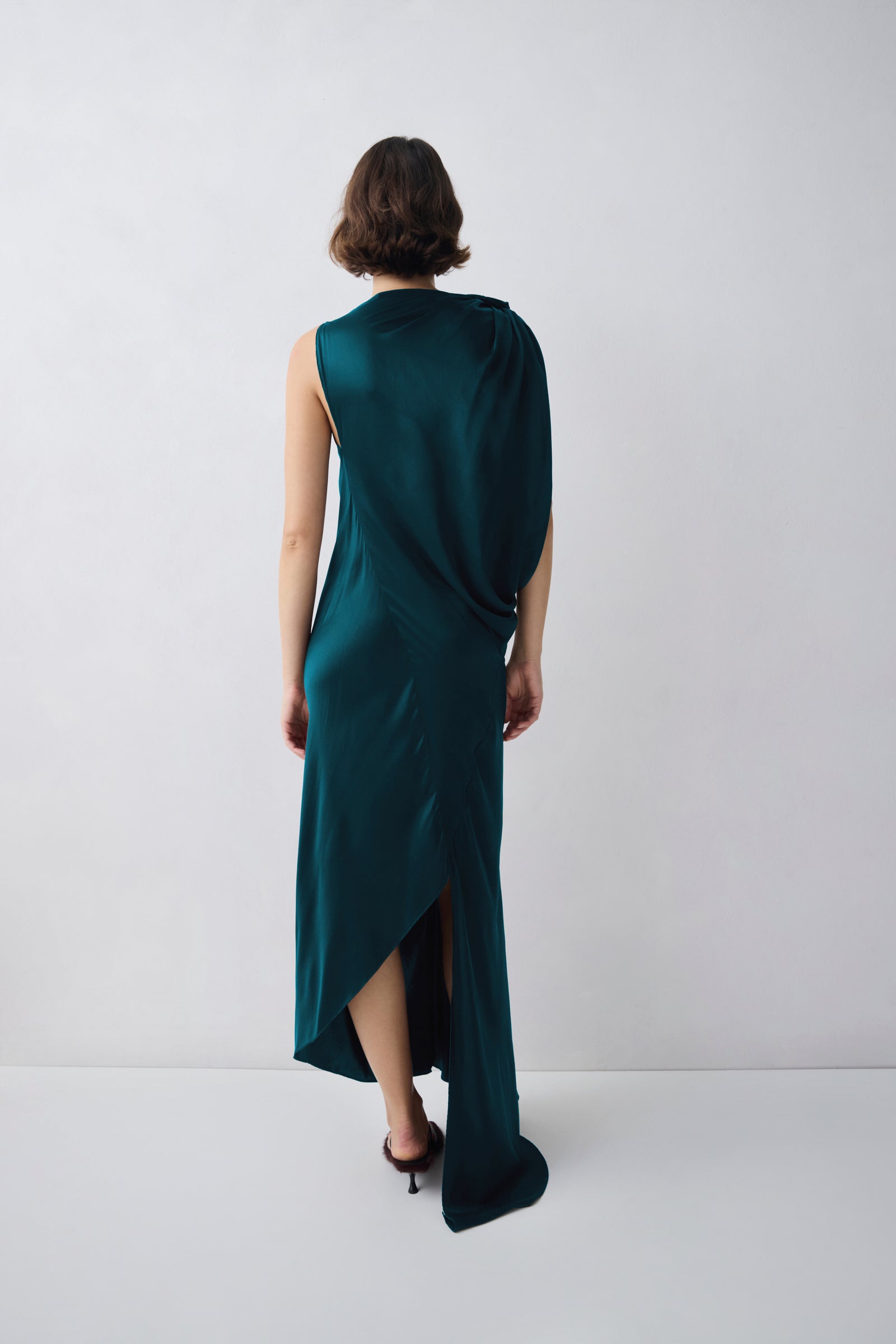 green emerald velvet dress Bianca & Bridgett Lauren Dress - Emerald main image 0