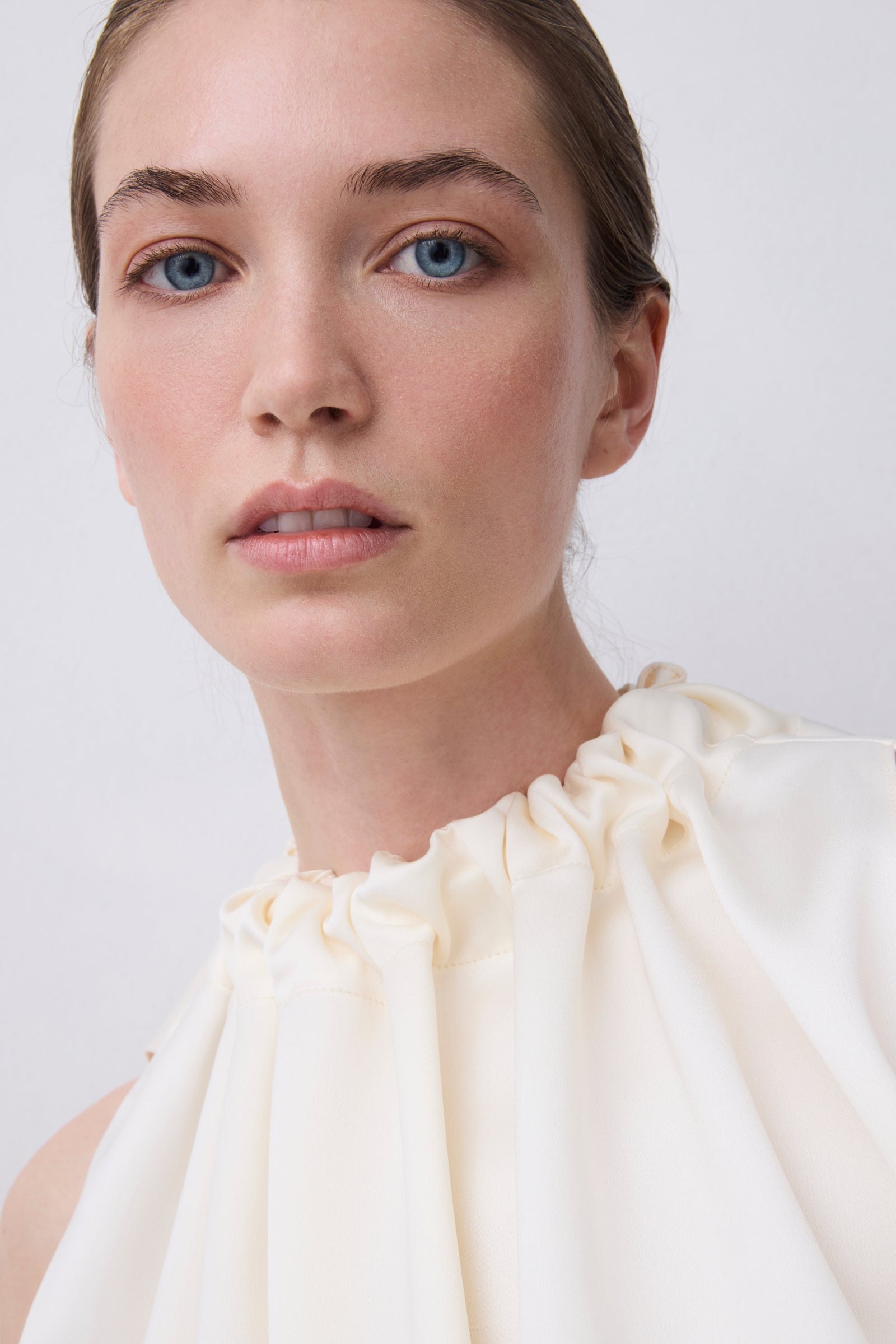 CREAM SATIN EMERGE TOP